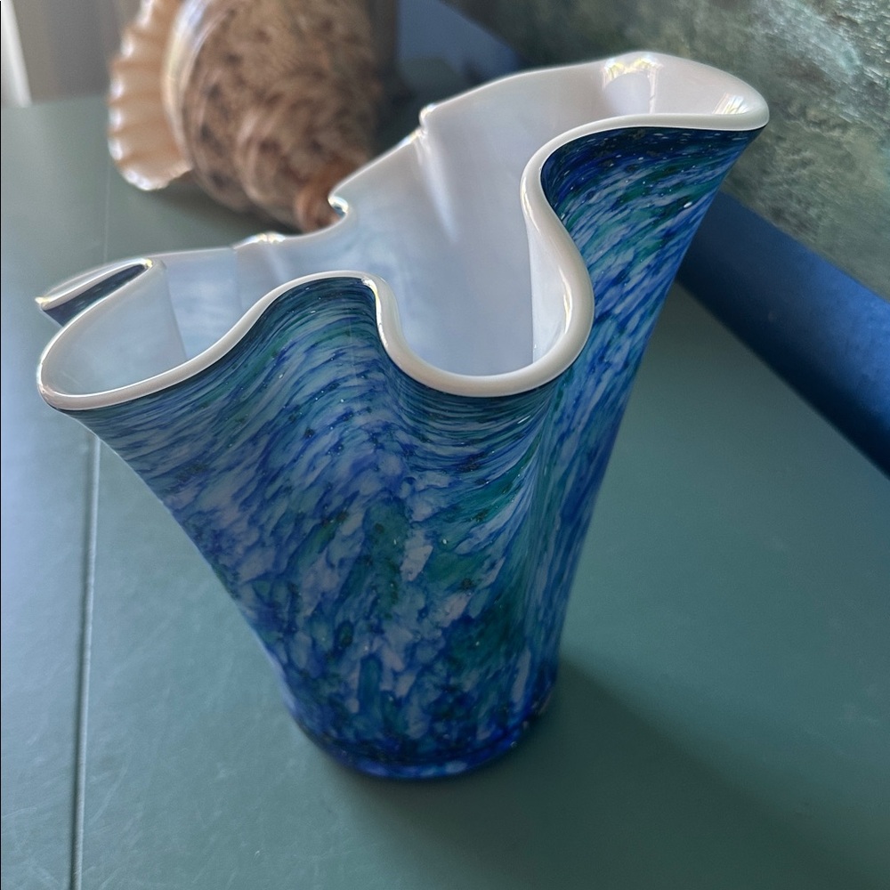 Handblown Alicja Blue and White Art Glass Vase - Polish Glass - Picture 8 of 9